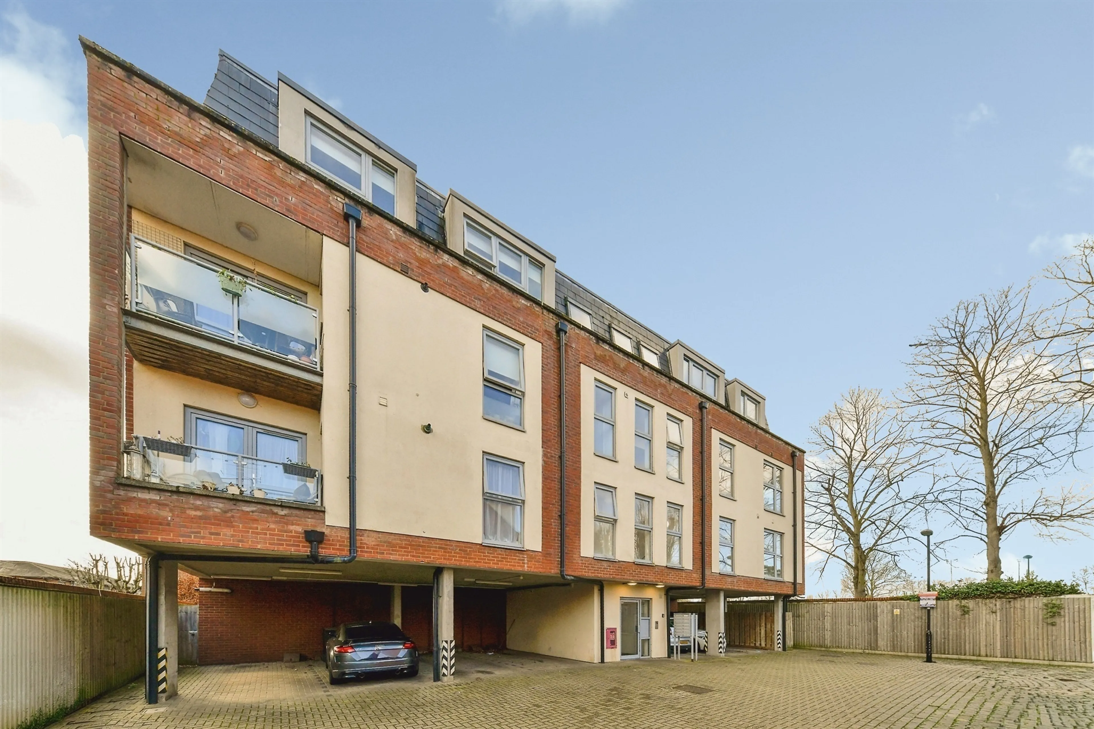 Property photo 0