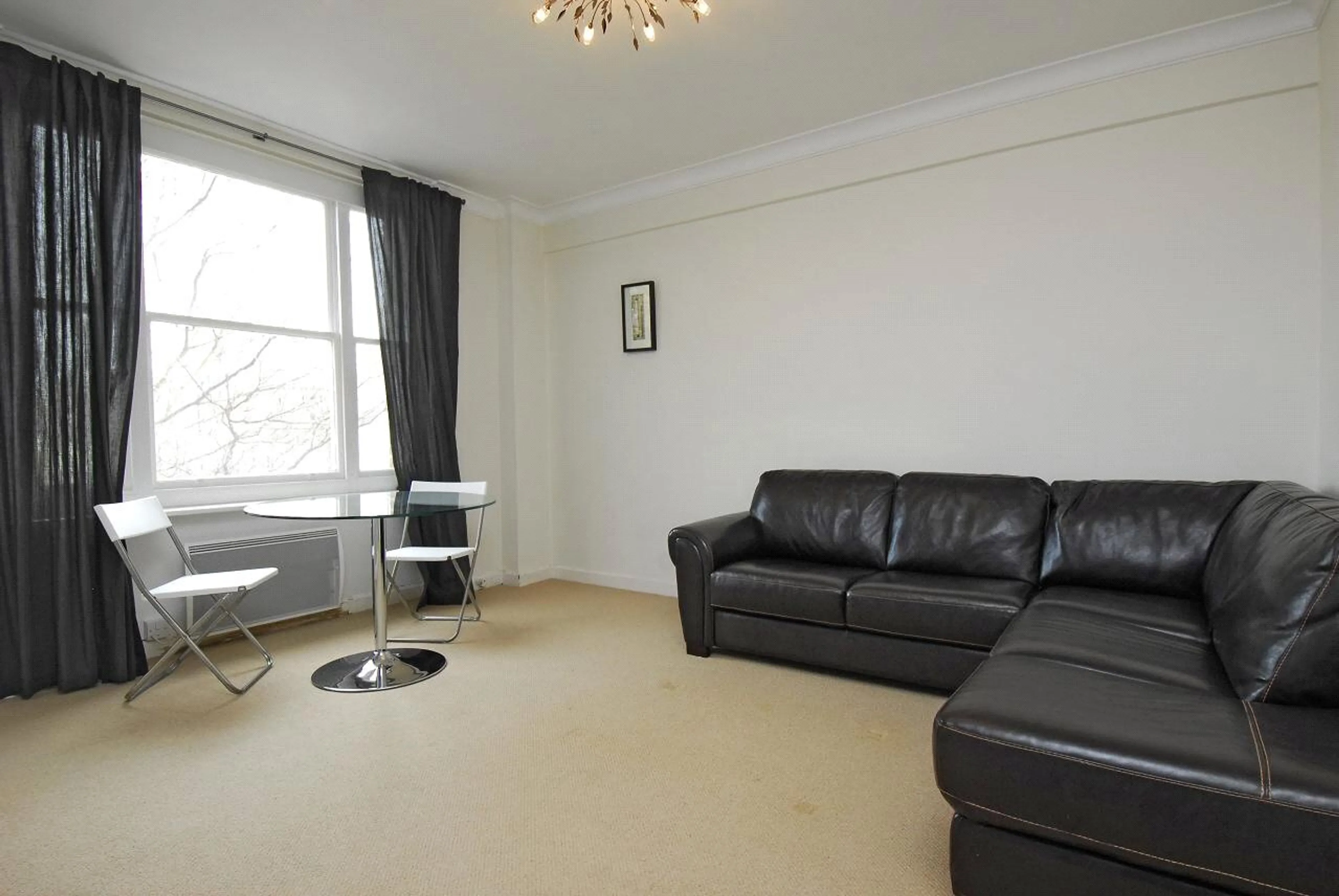 Photo 0