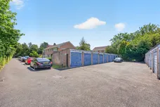 Pampisford Road, South Croydon