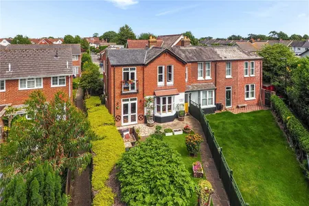 Cawley Road, Chichester, PO19
