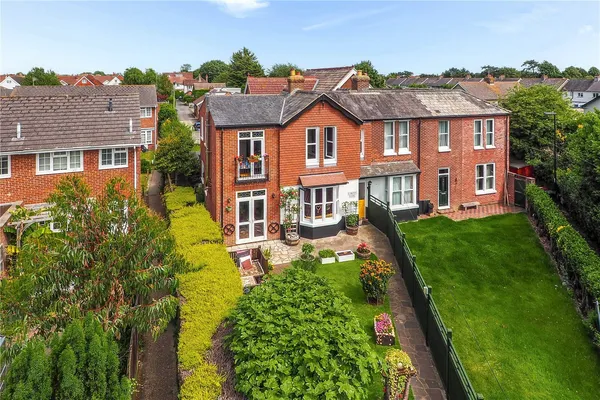 Cawley Road, Chichester, PO19 photo 1