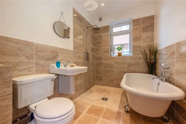 Cawley Road, Chichester, PO19 photo 5