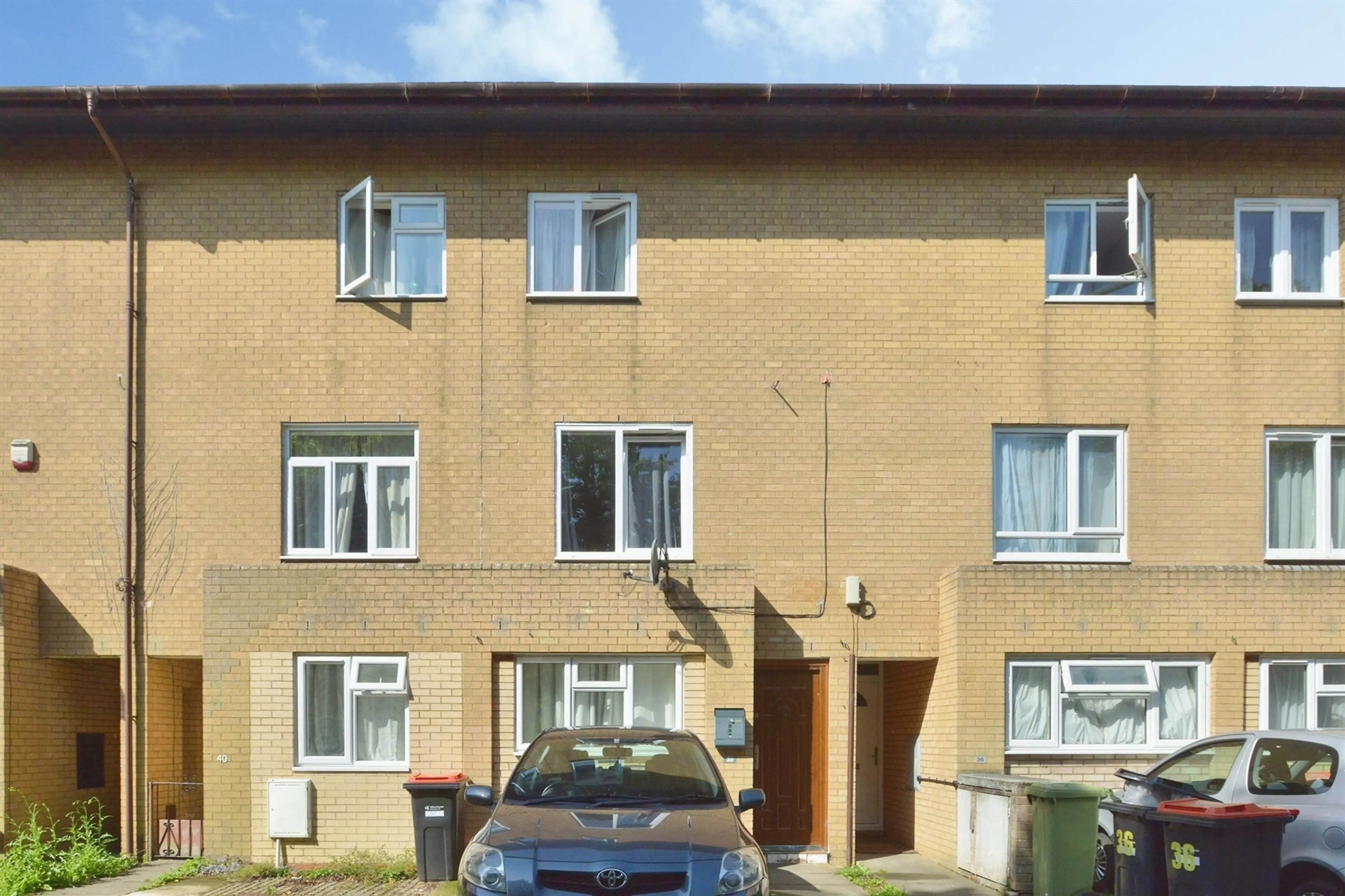 Property photo 0