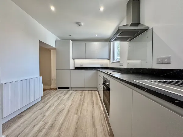 London Road, Pulborough, RH20