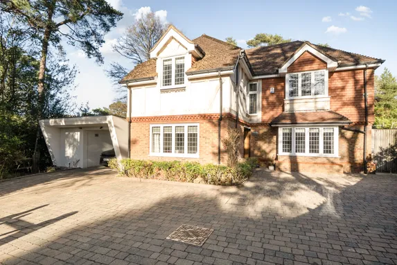 Goldsmiths Avenue, Crowborough, TN6
