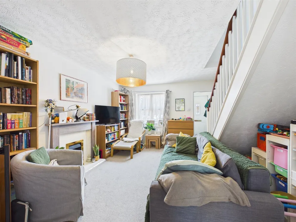 Property carousel item 4