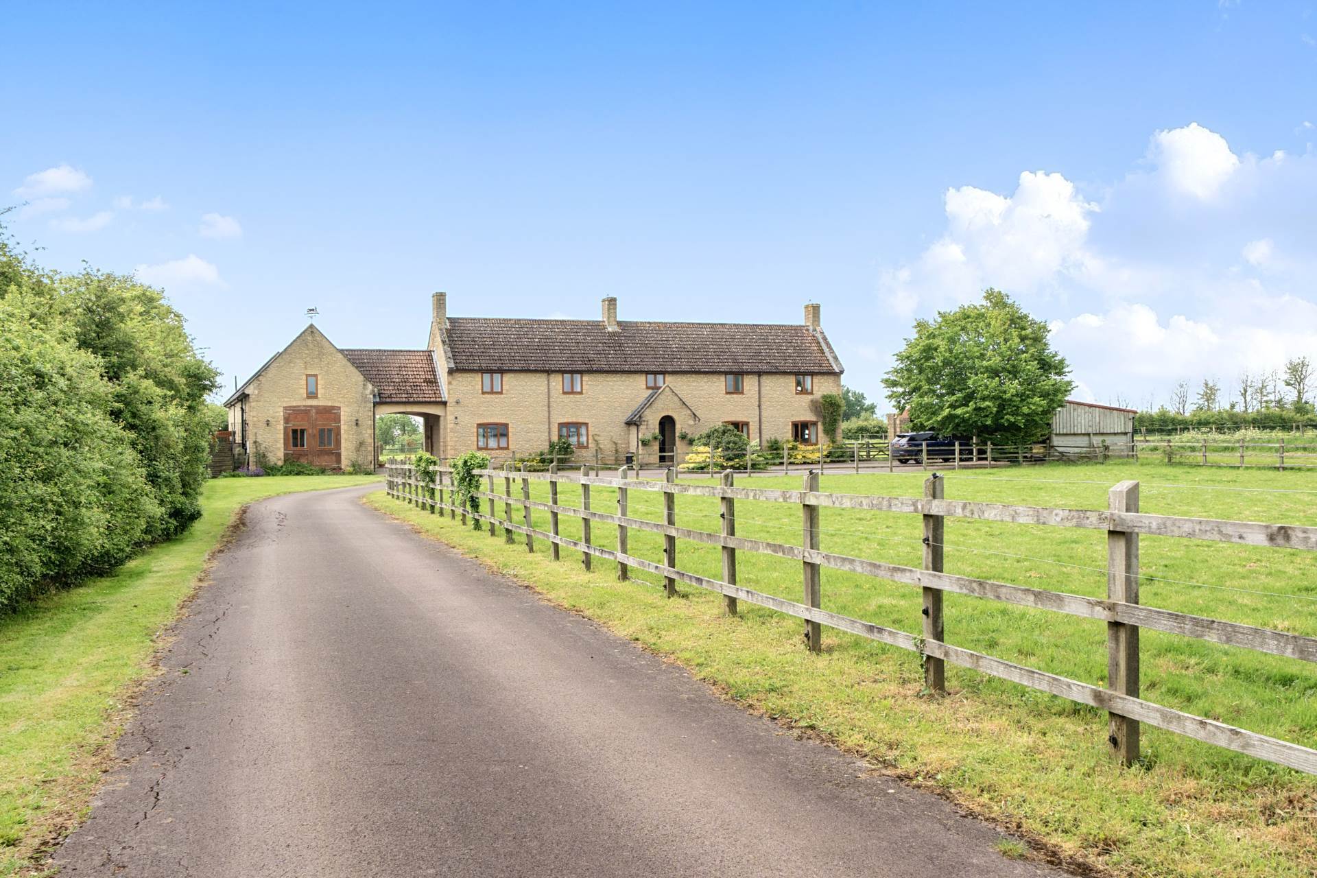 Lovington, Castle Cary, Somerset Image 2