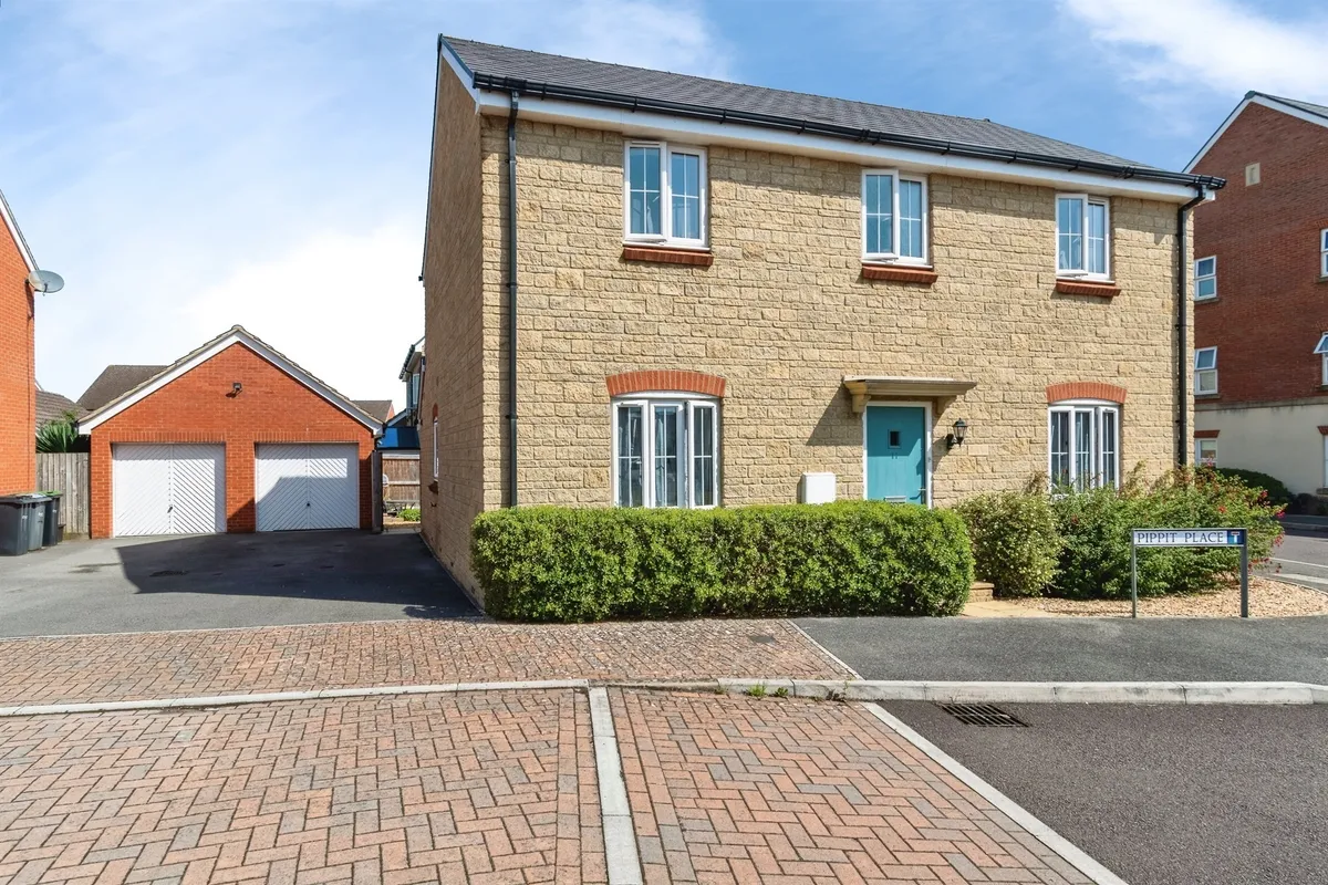 Pippit Place, Melksham