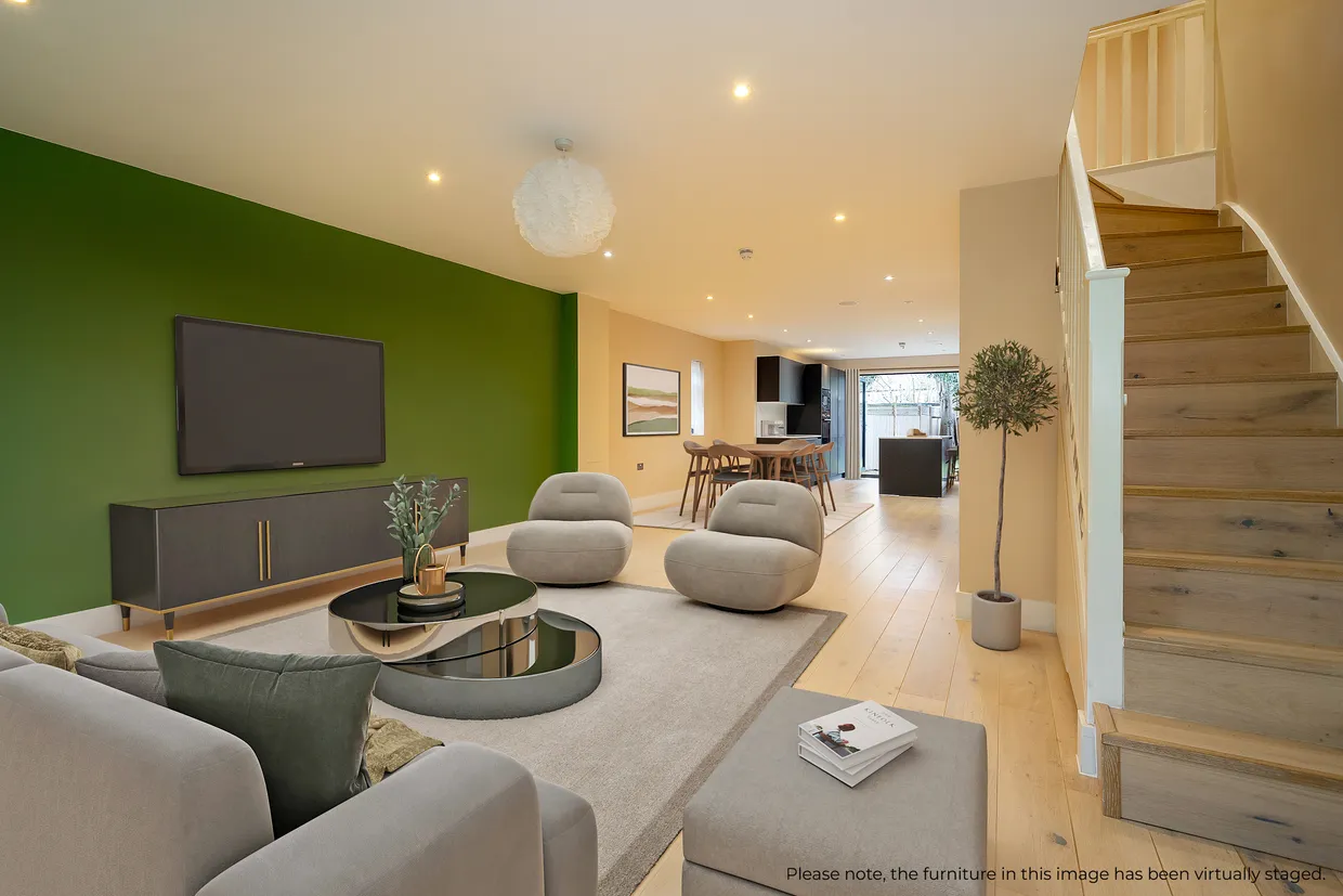 Golden Manor, Hanwell, W7 photo 1