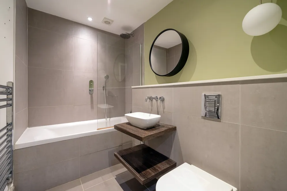 Golden Manor, Hanwell, W7 photo 7