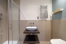 Golden Manor, Hanwell, W7 photo 9
