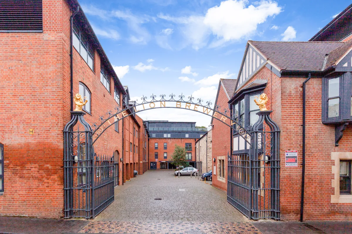 The Lion Brewery, Oxford, OX1