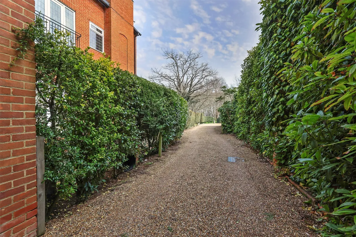 Mapleton Road, Four Elms, Edenbridge, Kent, TN8