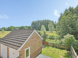 Hawthorn Drive, Scarning, Dereham thumb 2