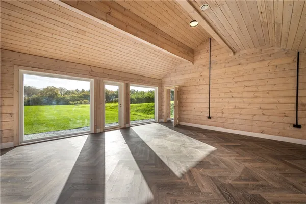 Walliswood, Dorking, RH5 photo 20