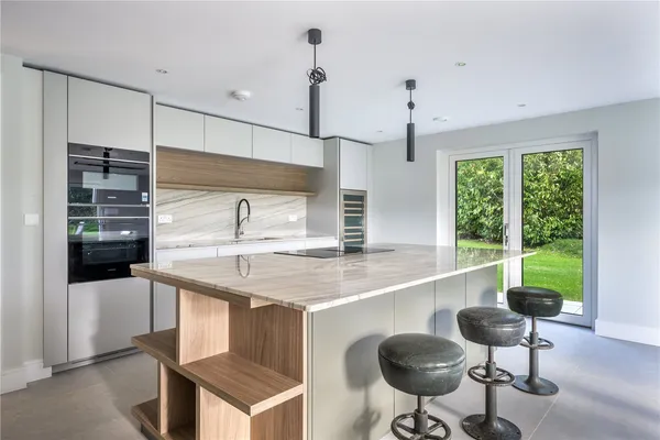 Walliswood, Dorking, RH5 photo 10