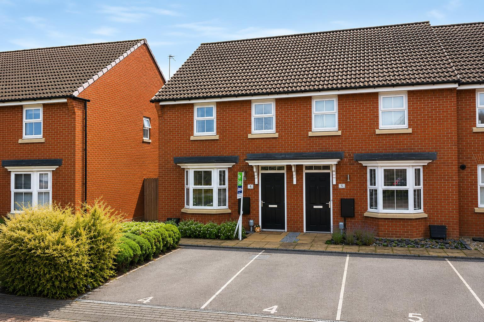 Eaton Close, Anlaby, Hull Image 1