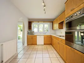 The Meadows, Whitchurch, Aylesbury thumb 3