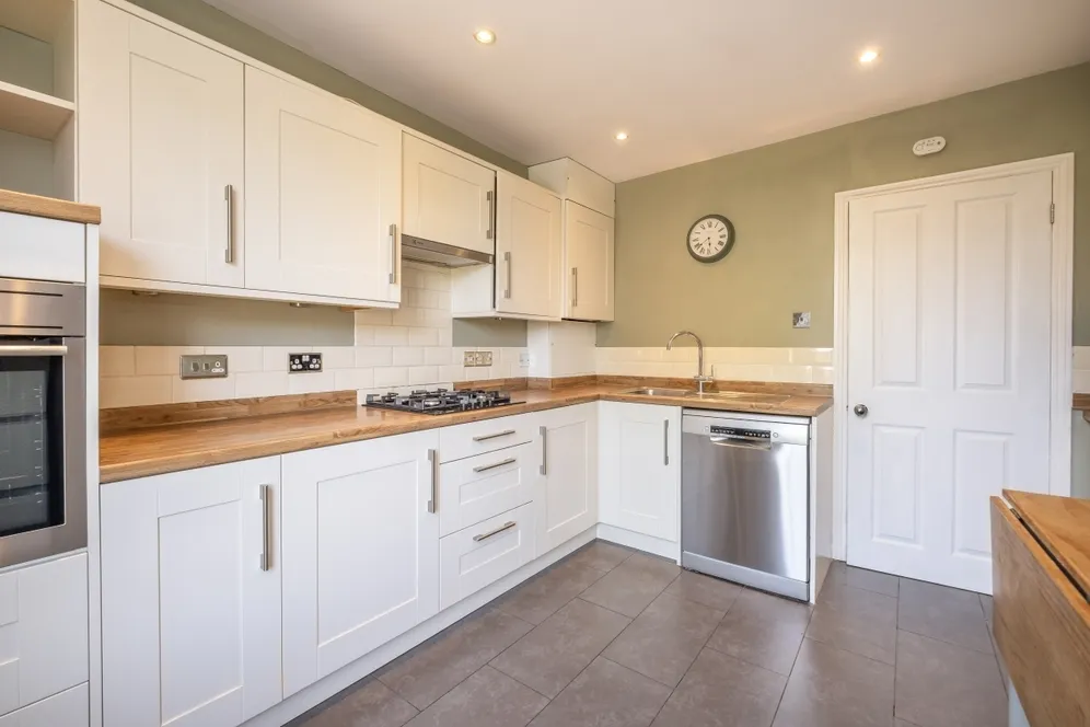 Gap Road Wimbledon SW19 photo 3
