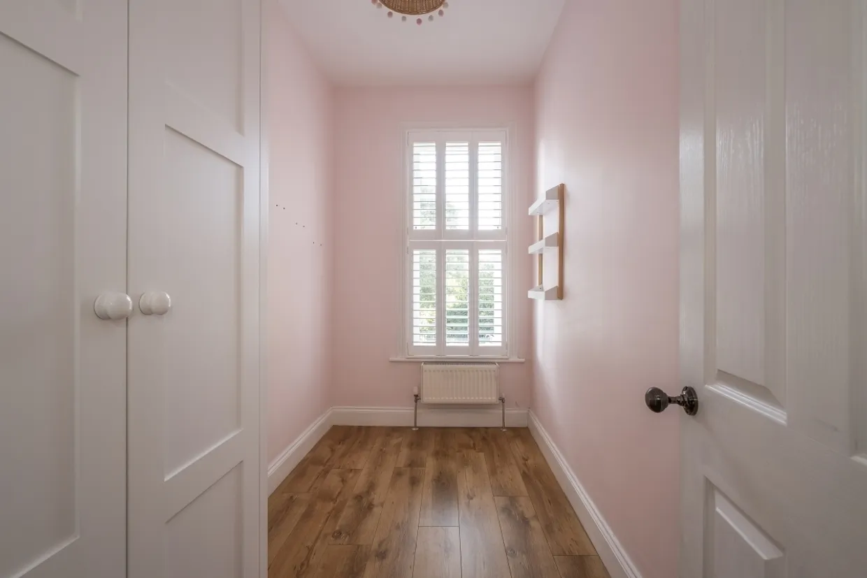 Gap Road Wimbledon SW19 photo 8
