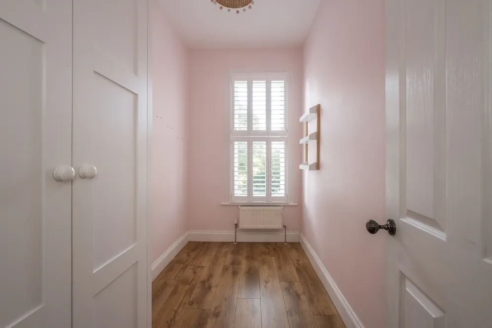 Gap Road Wimbledon SW19 photo 8