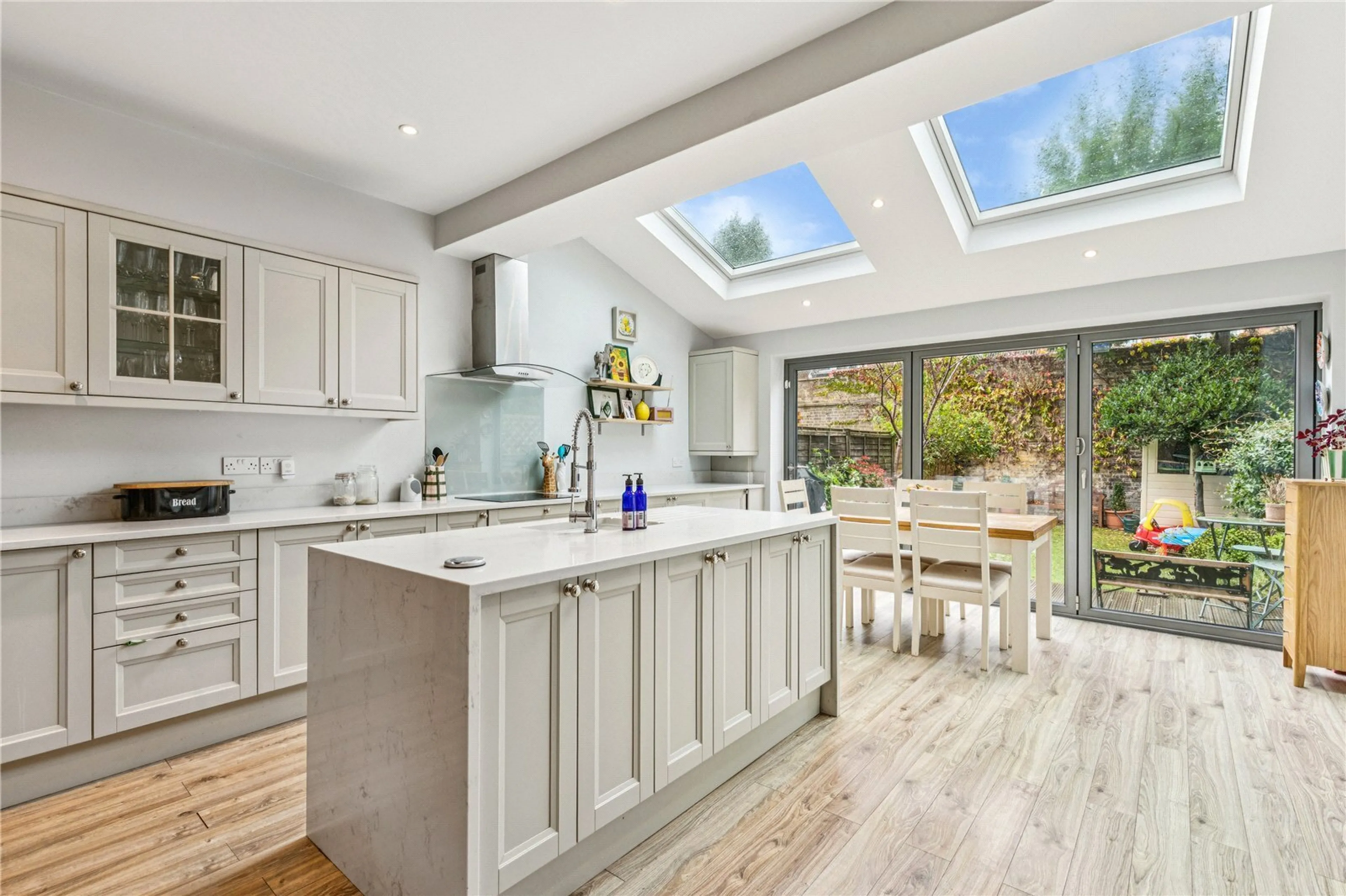 Property at Wilna Road, London, SW18