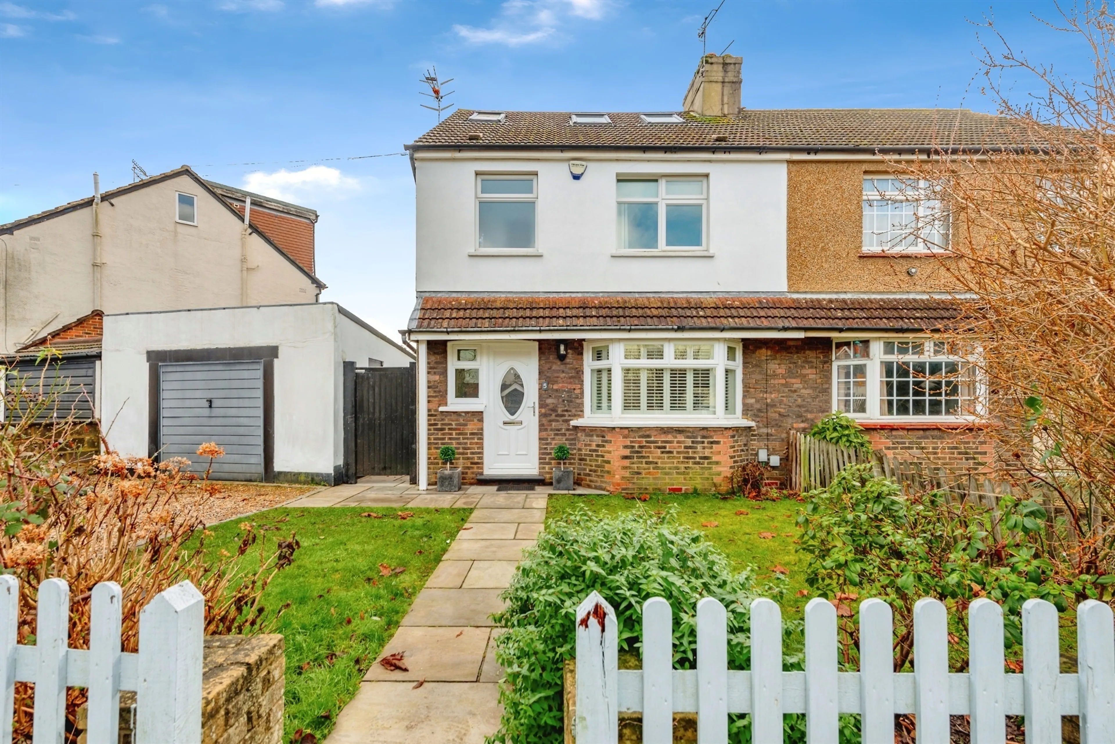Property photo 0