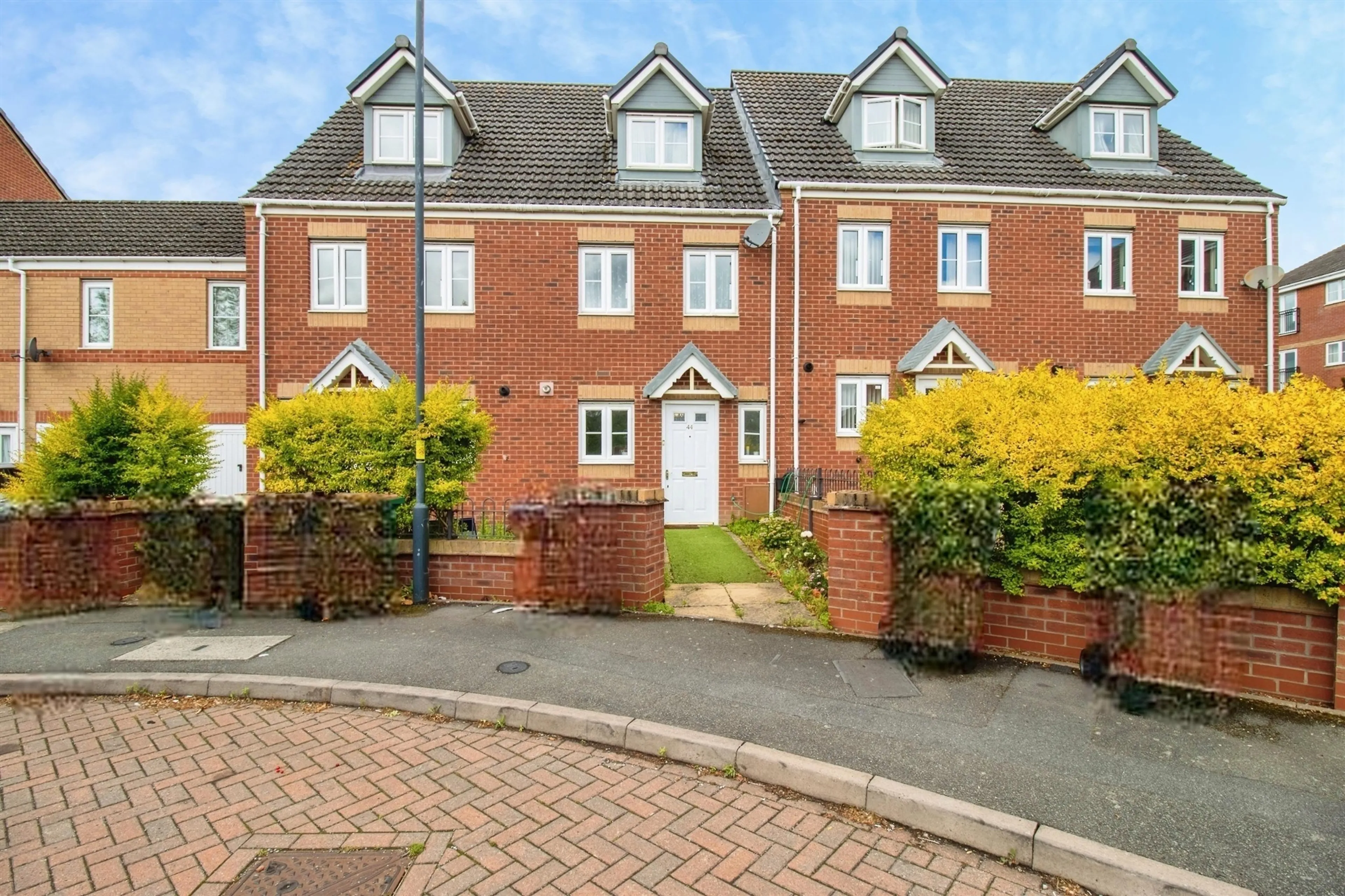 Property photo 0