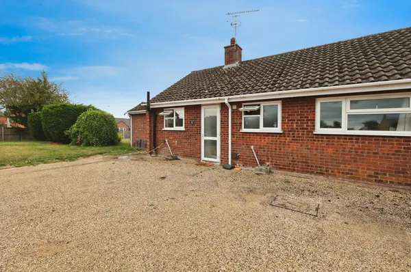 Scott Avenue, Mildenhall, IP28 7LT