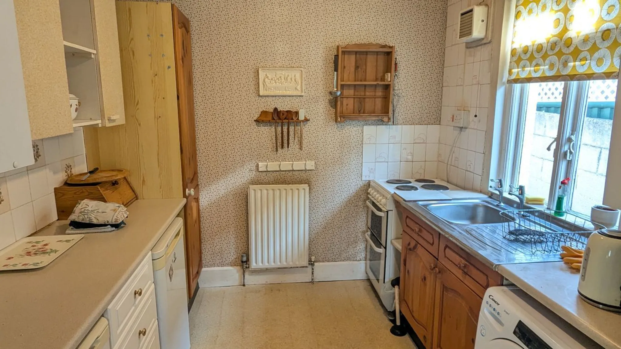 https://mr0.homeflow-assets.co.uk/files/photo/image/47687/3768/_x_/55096999.jpg