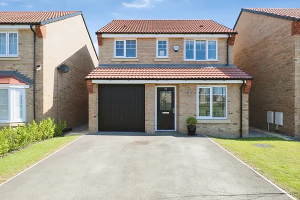 Blackbird Avenue, KNARESBOROUGH, Nort...