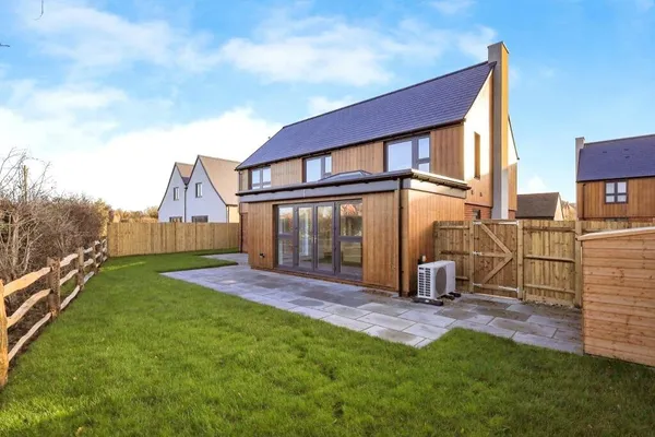 Camberlot Road, Upper Dicker, Hailsha...