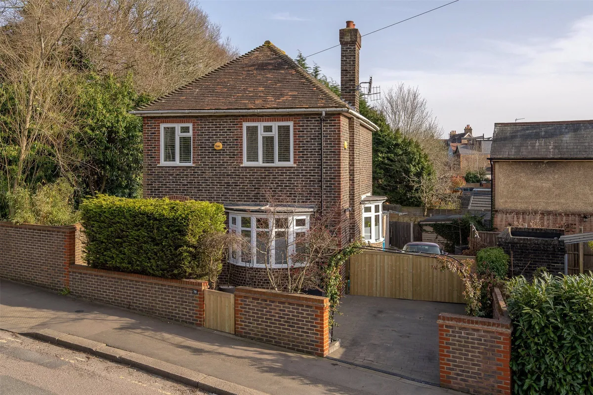 Hooley Lane, Redhill, Surrey, RH1