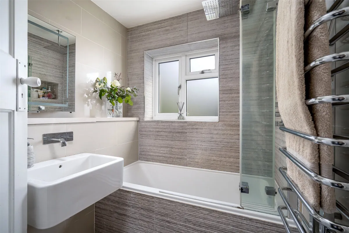 Hooley Lane, Redhill, Surrey, RH1