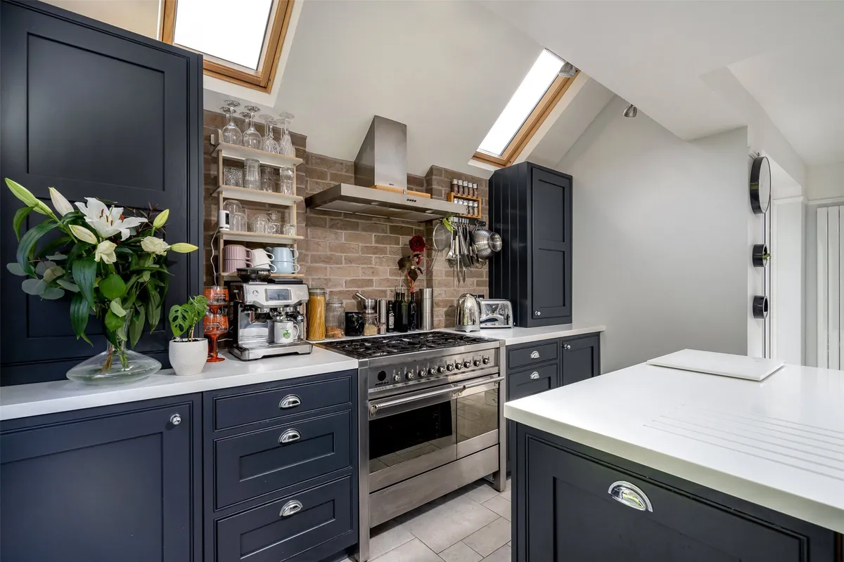Hooley Lane, Redhill, Surrey, RH1