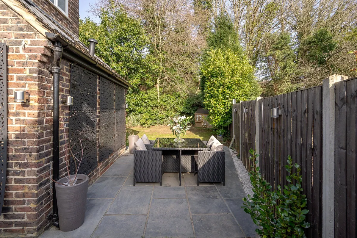 Hooley Lane, Redhill, Surrey, RH1