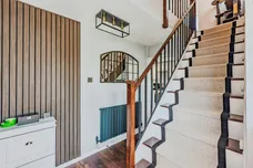 Spring Plat, Crawley