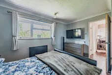 Spring Plat, Crawley