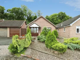 Foxes Fold, Northwich thumb 2