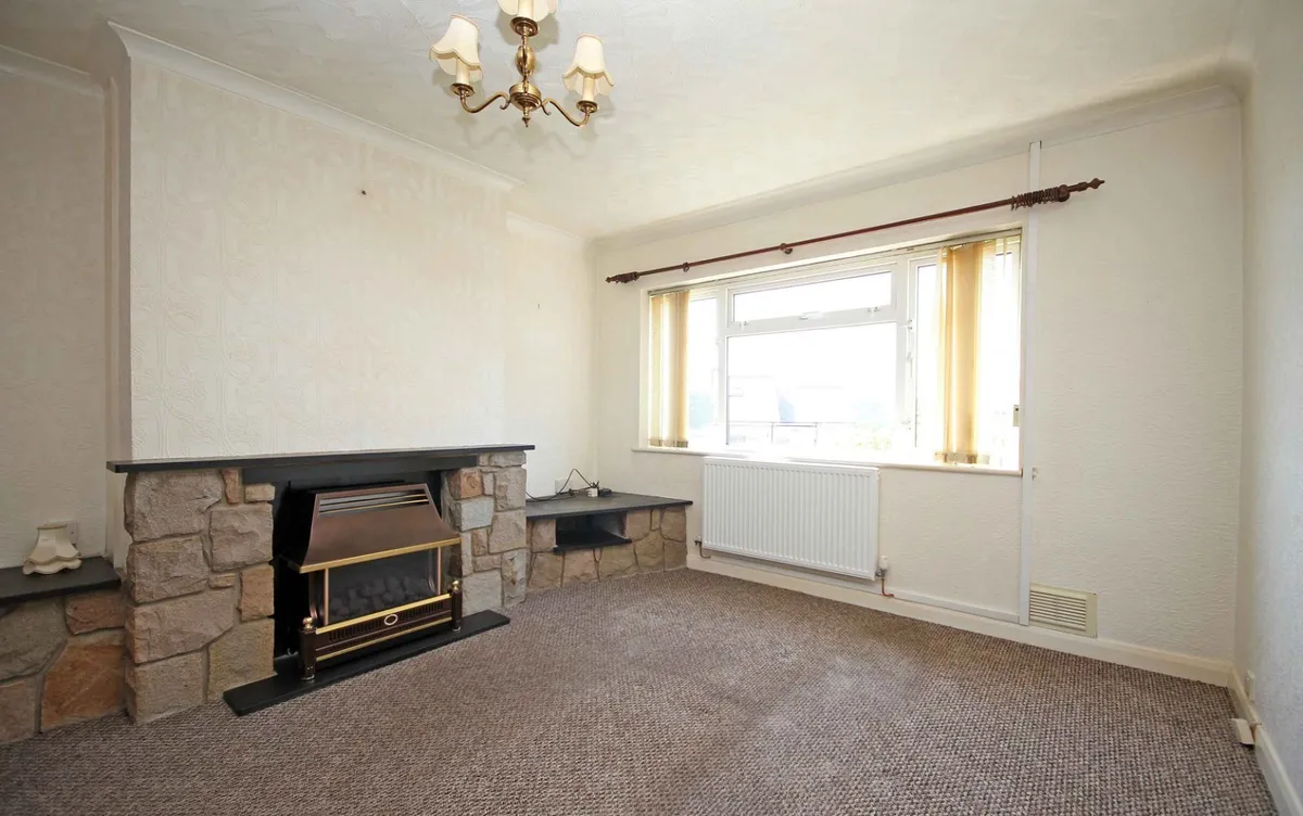 Ffordd Eryri, Caernarfon, Gwynedd, LL55