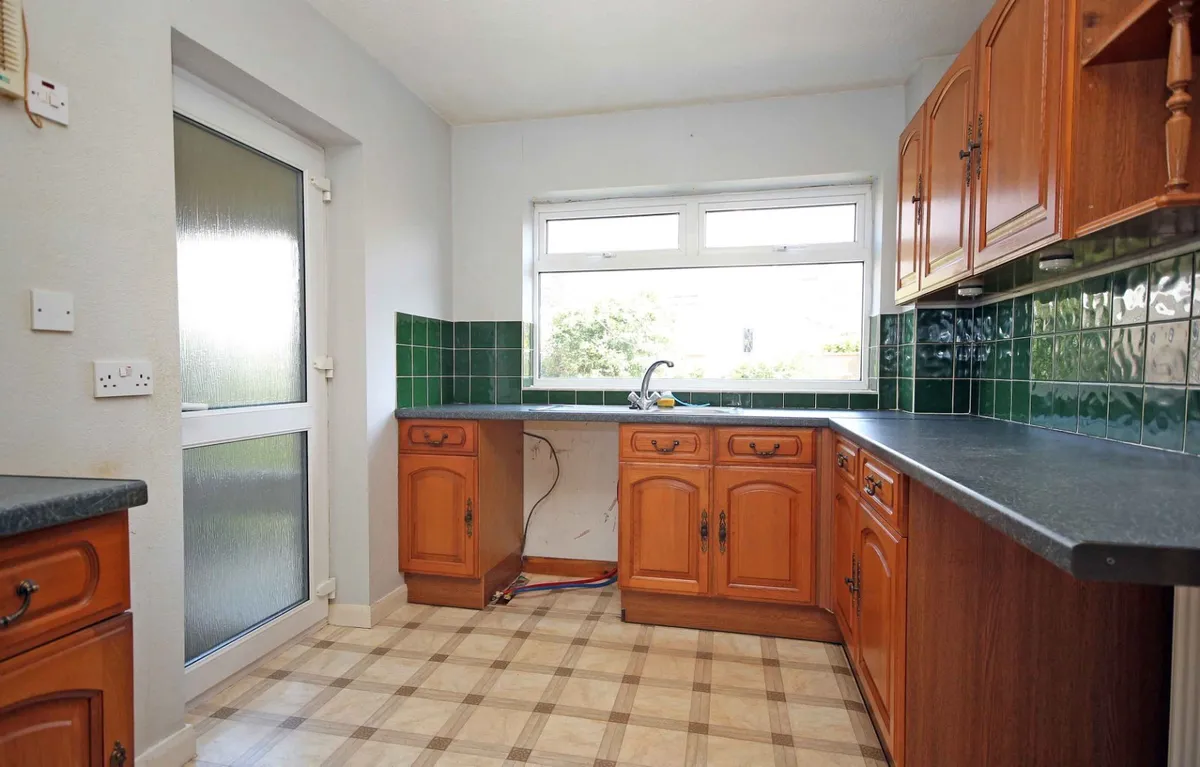 Ffordd Eryri, Caernarfon, Gwynedd, LL55