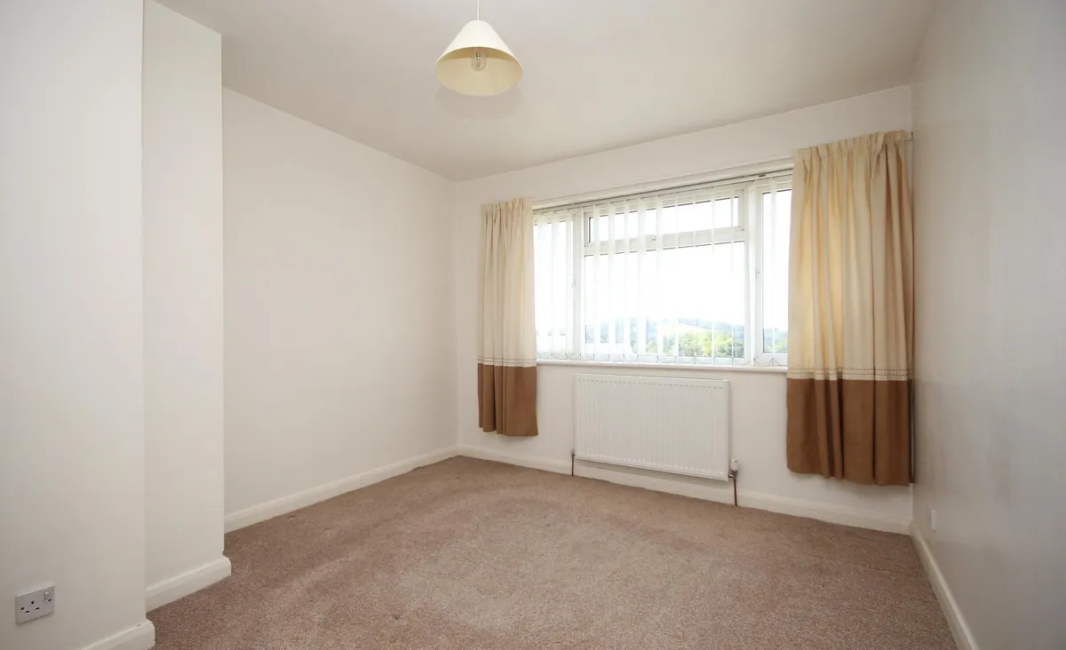 Ffordd Eryri, Caernarfon, Gwynedd, LL55