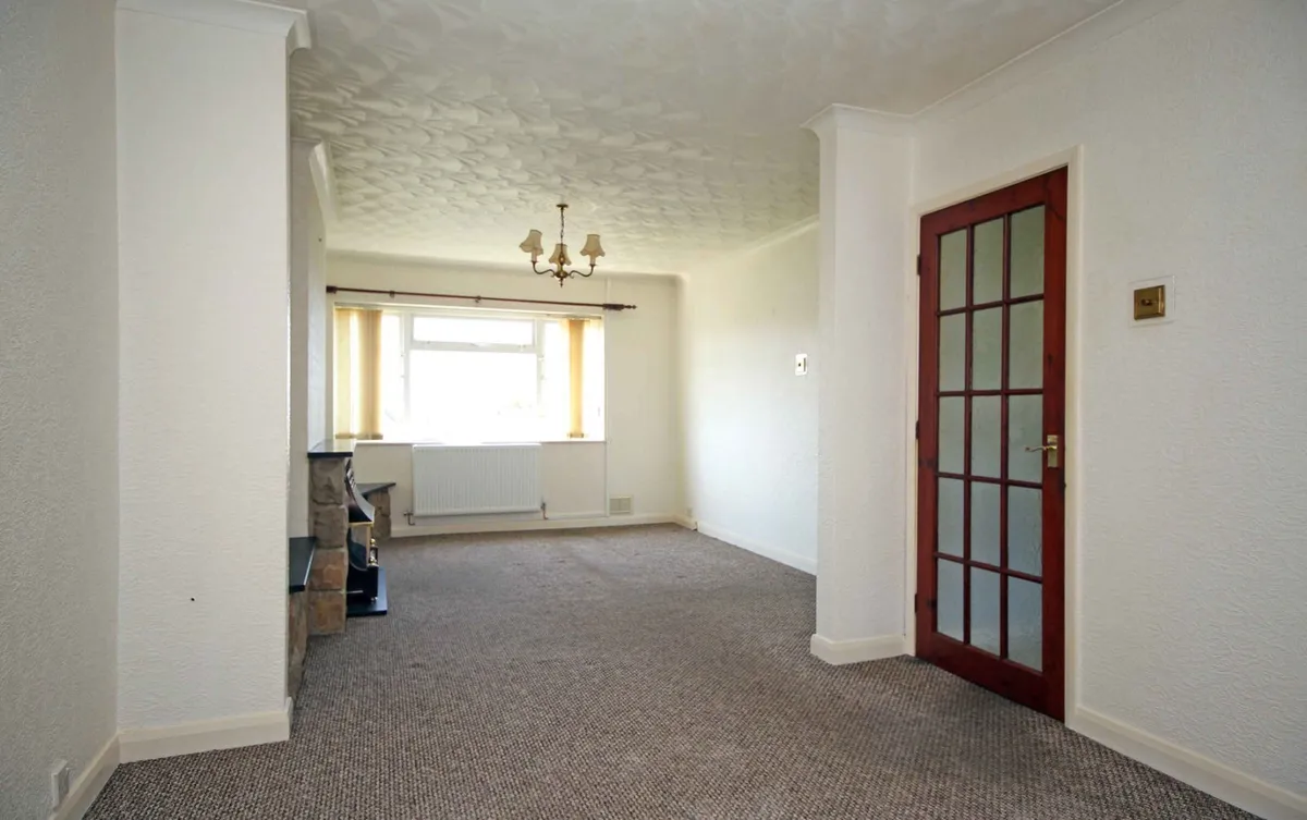 Ffordd Eryri, Caernarfon, Gwynedd, LL55