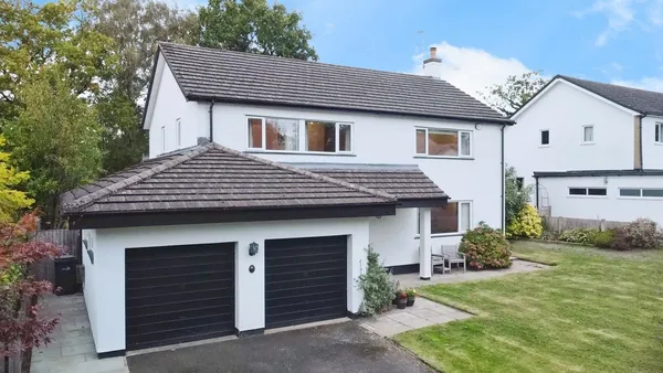 Oakwood Drive, Prestbury, Macclesfiel...