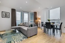 Nine Elms Point, Haydn Tower, 50 Wandsworth Road photo 1