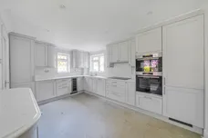 Oakdene, Sunningdale SL5 photo 2