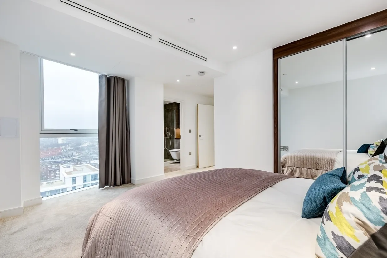 Nine Elms Point, 50 Wandsworth Road London SW8 photo 5