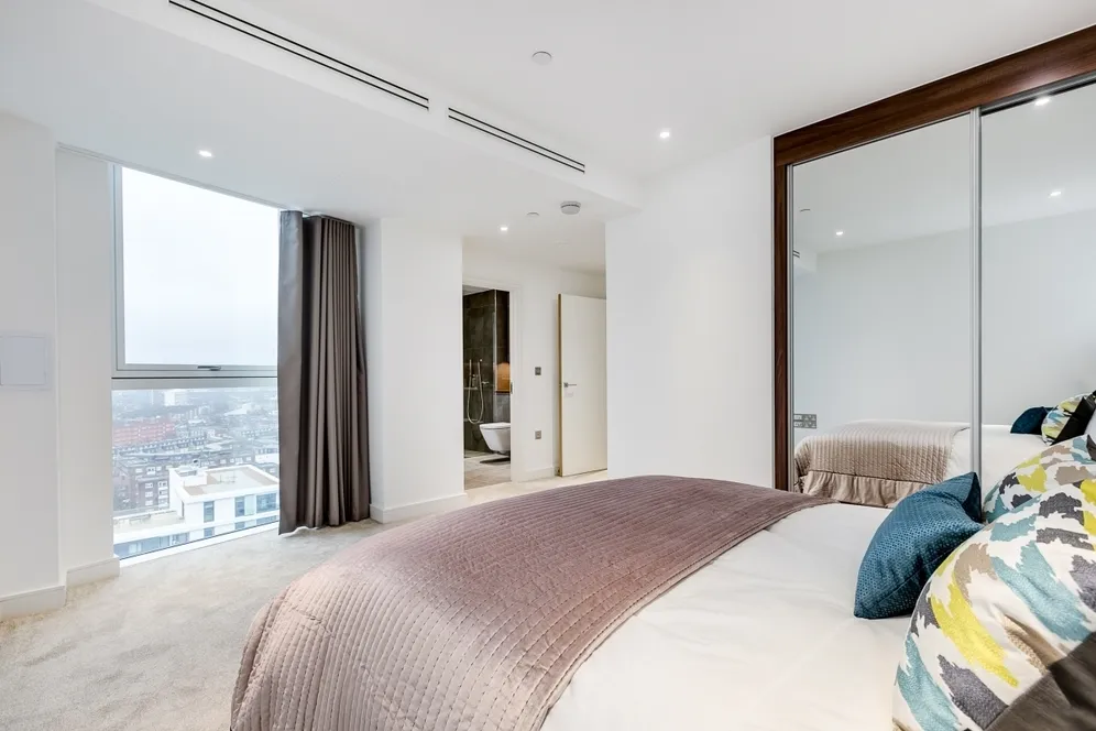 Nine Elms Point, 50 Wandsworth Road London SW8 photo 5