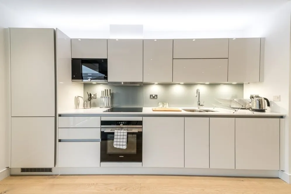 Heritage Tower, E14 photo 9