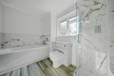 Oakdene, Sunningdale SL5 photo 7